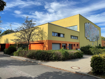 Sporthalle Tuchmacher Straße - Außenansicht